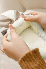 White Contrast Bowknot Applique Plush Winter Slippers - Femstylo