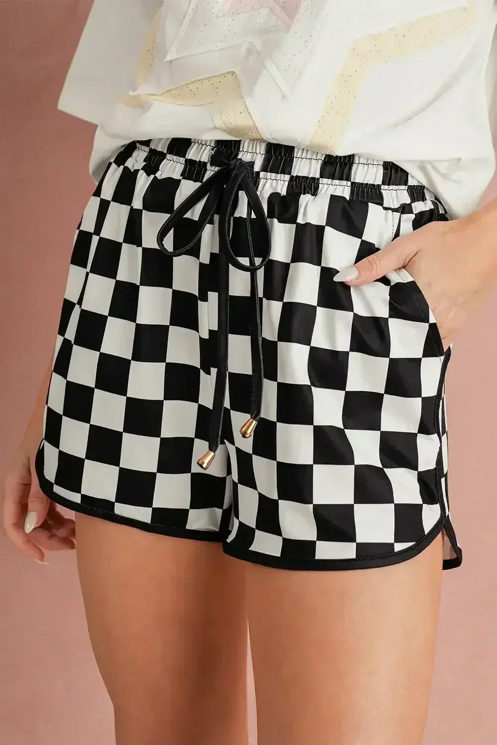 Black Checkered Drawstring Elastic Waist Casual Shorts - Femstylo