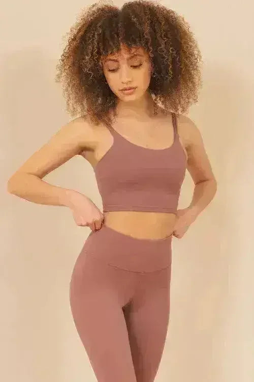 Naomi Sports Bra – Medium Support | Double-Strap Comfort - Femstylo