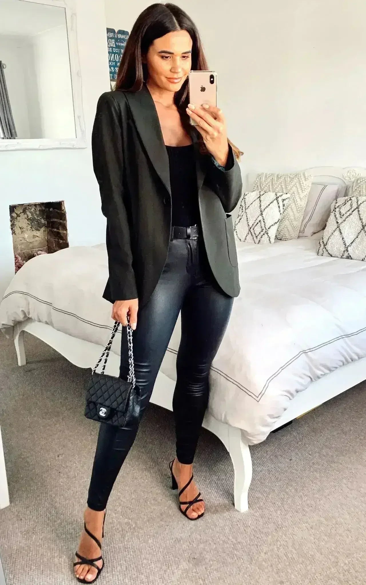 De La Creme - Womens Patch Pocket Tailored Fit Blazer - Femstylo