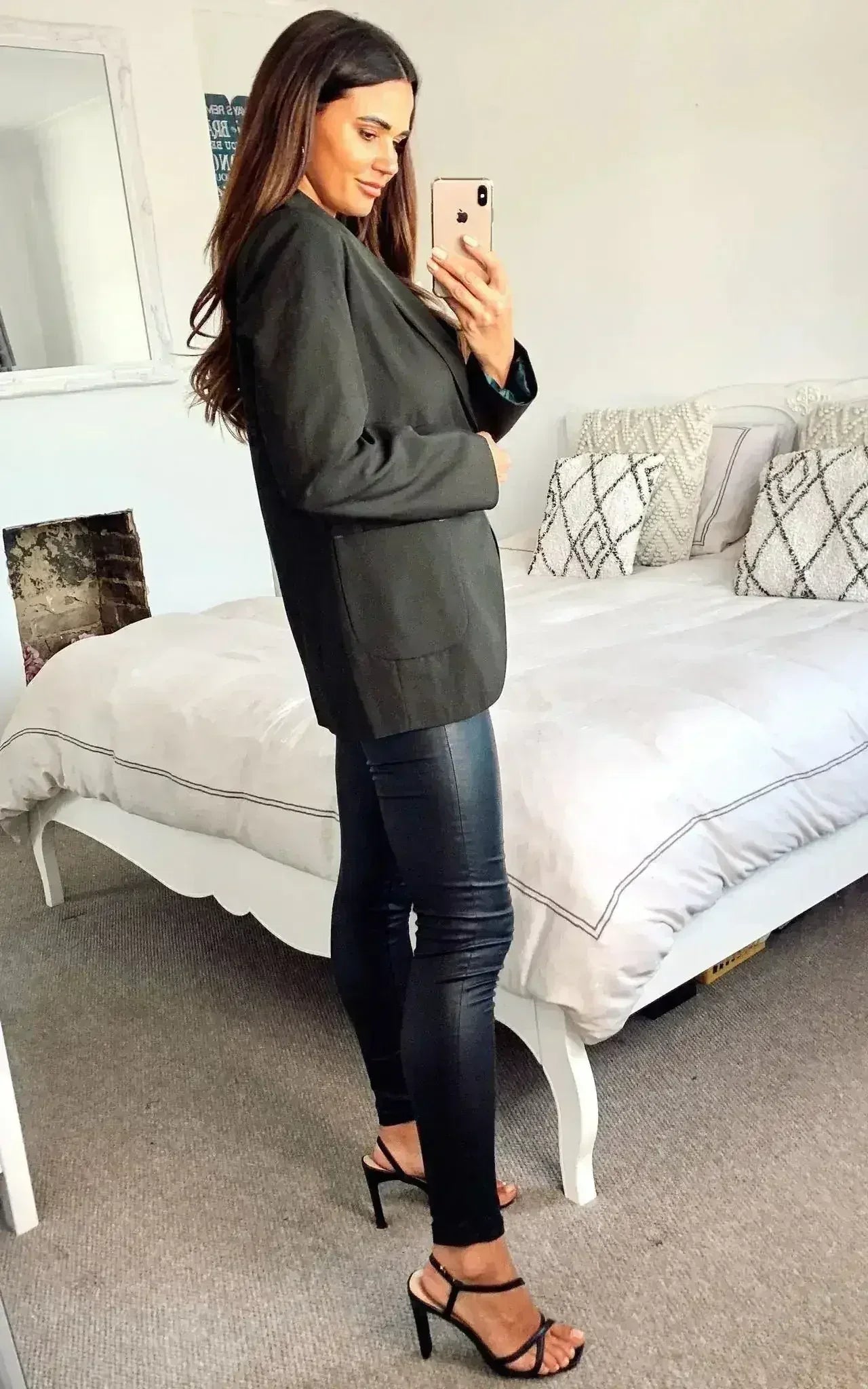 De La Creme - Womens Patch Pocket Tailored Fit Blazer - Femstylo