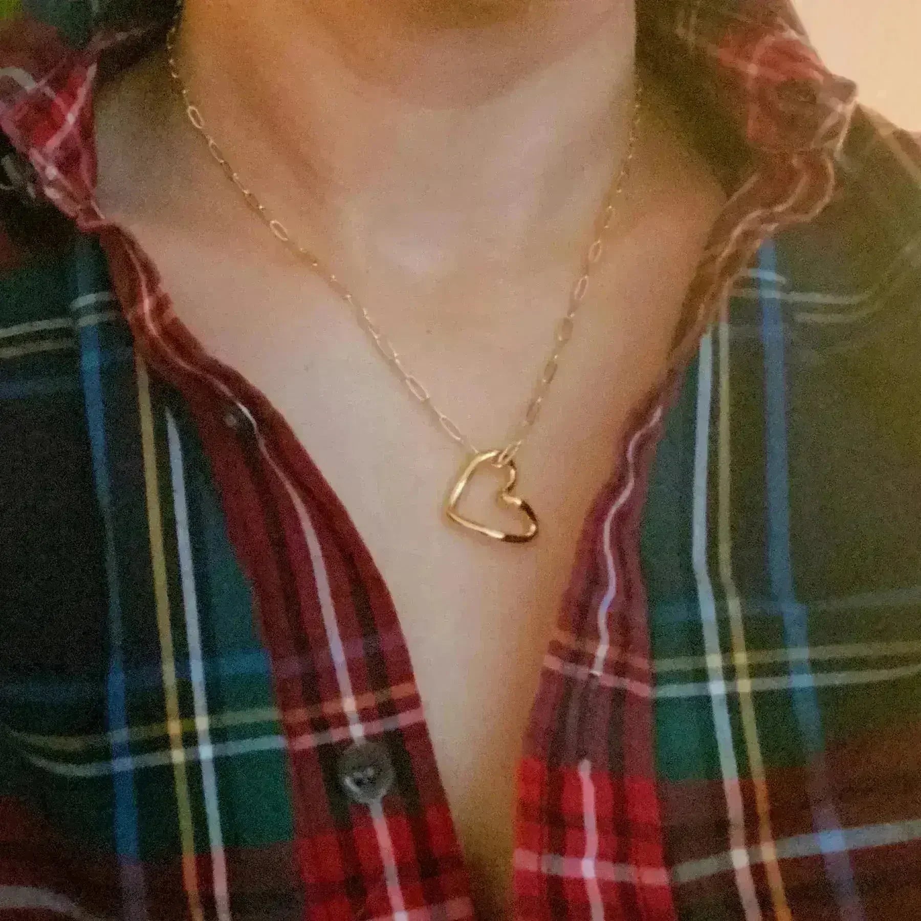 Heart And Chain Necklace - Femstylo