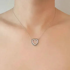 Scallop Edge Heart Necklace - 18k Gold Plated | Femstylo - Femstylo