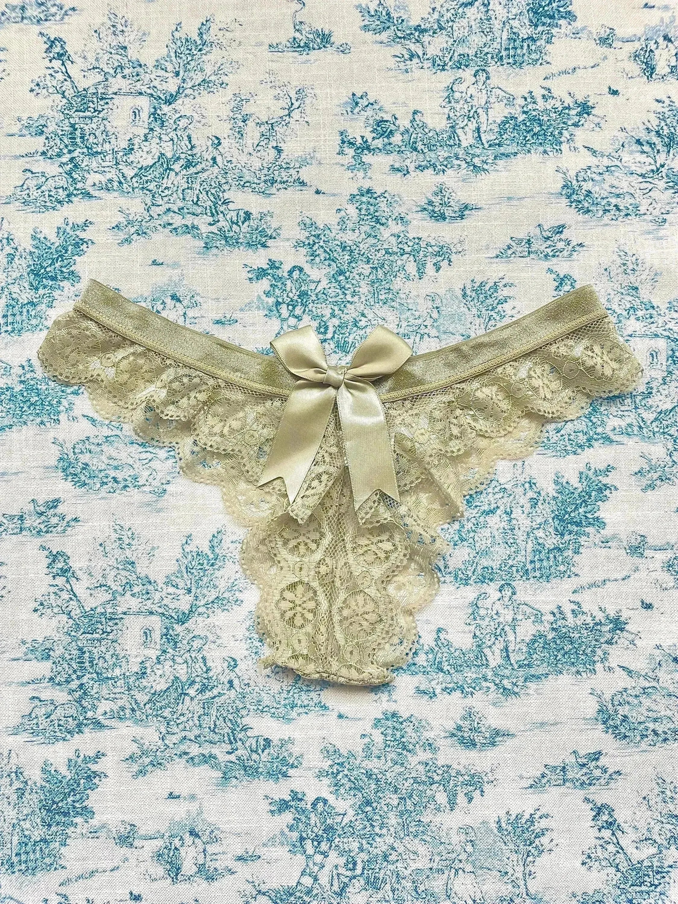 Green Lace Bow Panty - Luxurious Cotton Lingerie | Femstylo - Femstylo