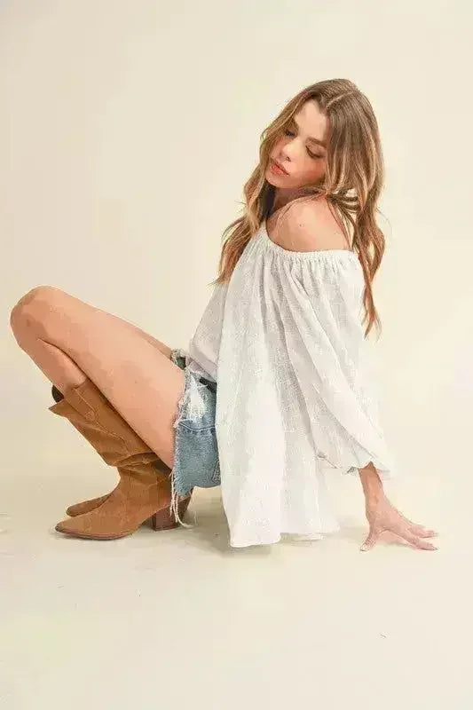 Aemi + Co Off-Shoulder Balloon Sleeve Blouse - Femstylo