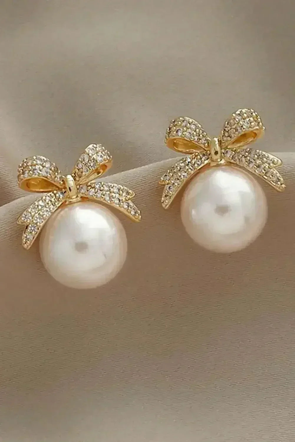 Gold Rhinestone Bowknot Pearl Earrings - Femstylo