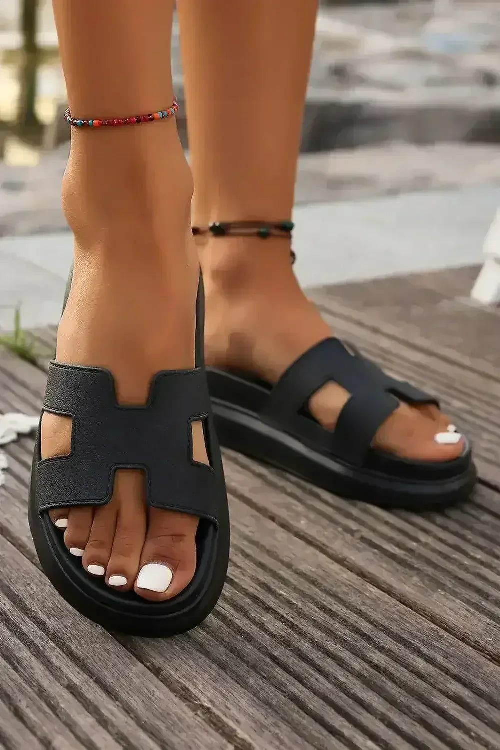 Black Cut Out Band Open Toe Platform Slides Shoes - Femstylo