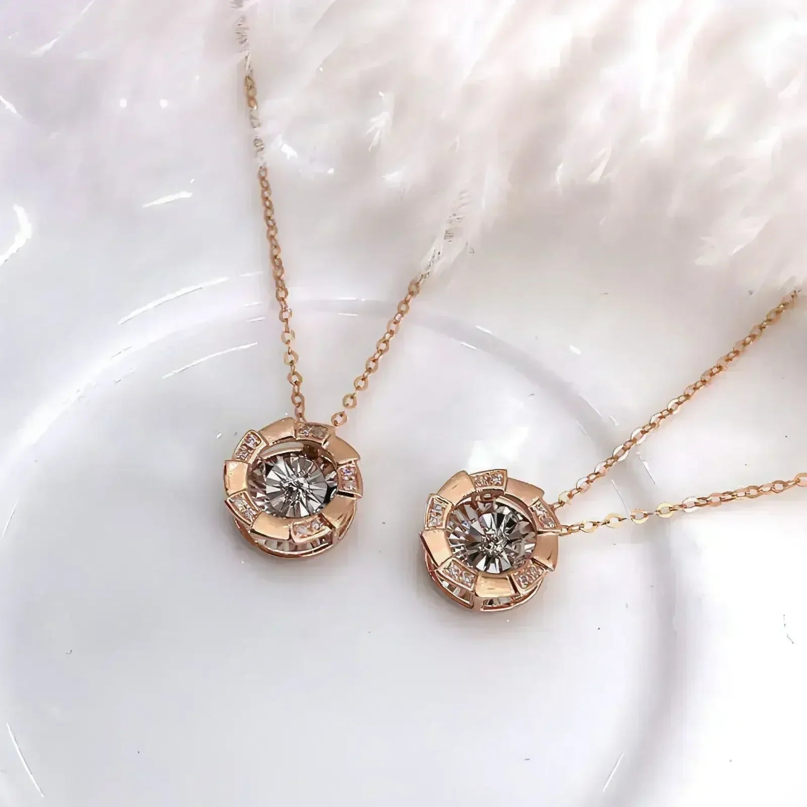 Rose Gold Pulsatile Heart Diamond Pendant Clavicle Chain - Femstylo