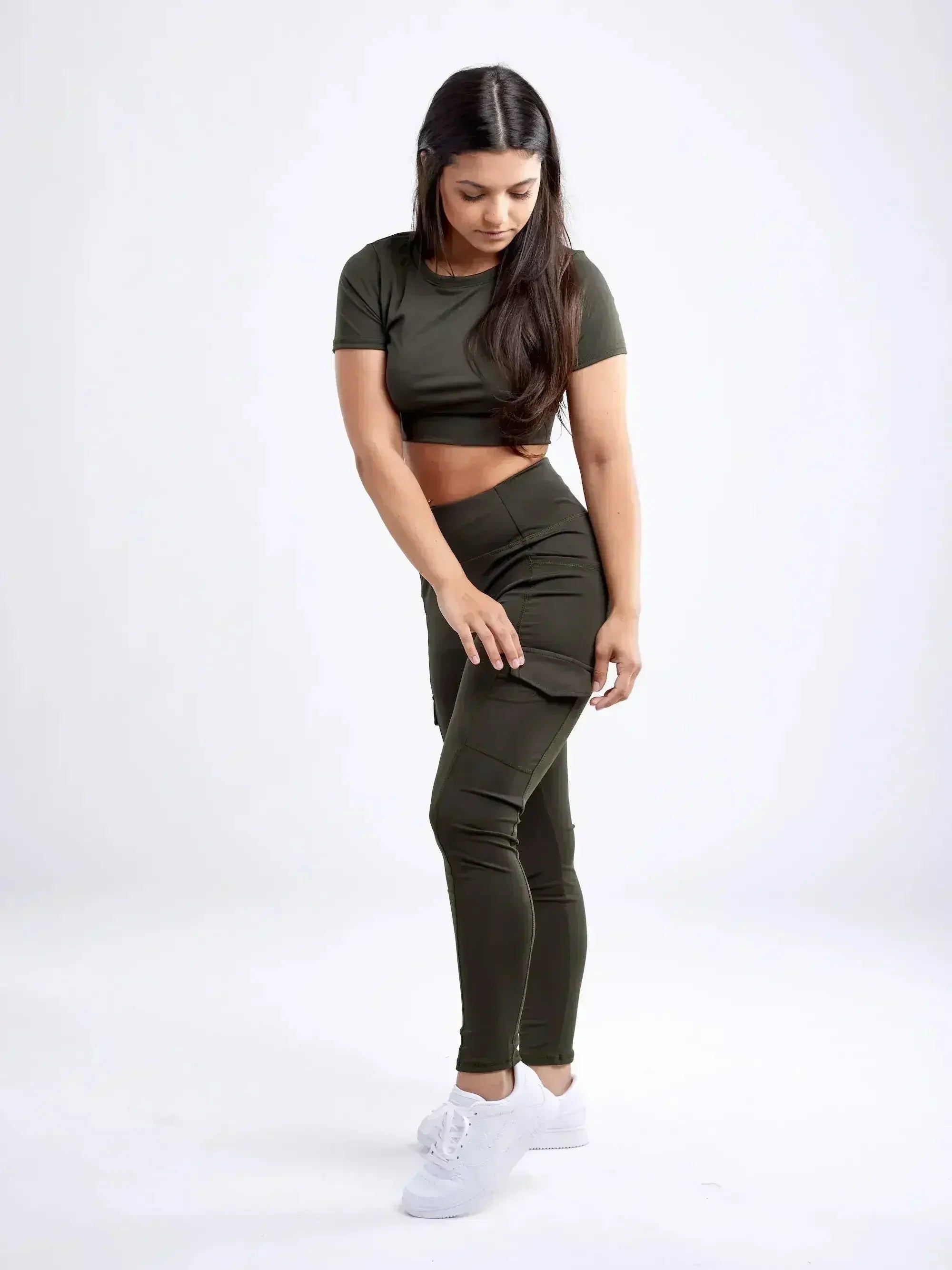 Women's Lightweight Short-Sleeve Crop Top - Workout & Casual - Femstylo