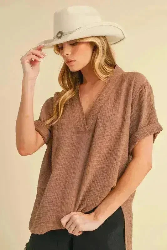 Aemi + Co Side Slit V-Neck Short Sleeve Blouse | Femstylo - Femstylo