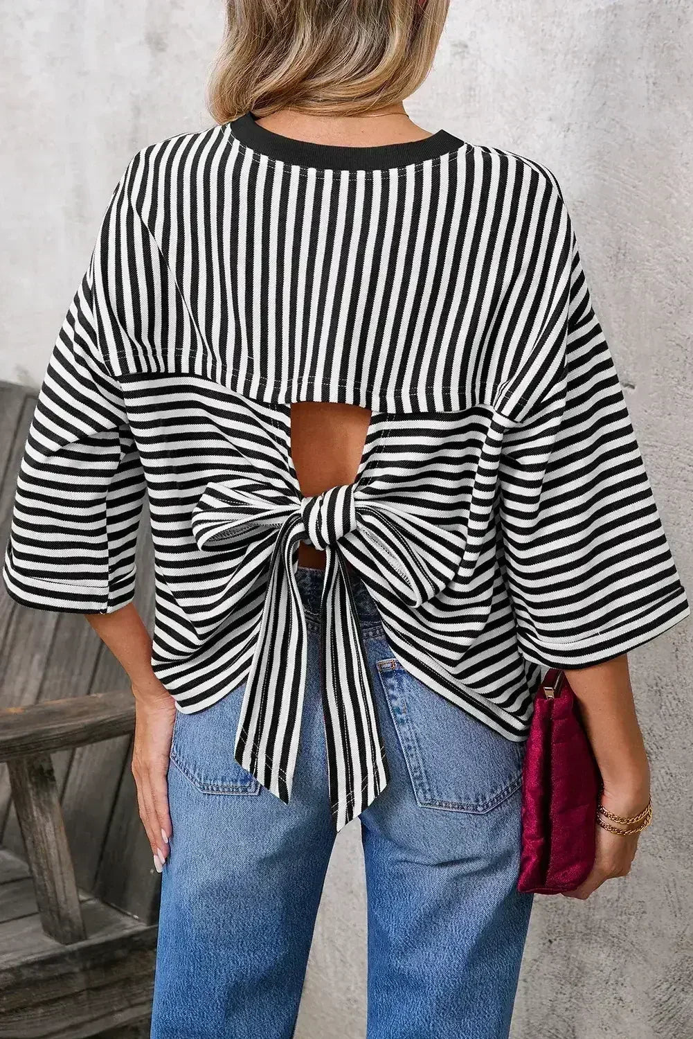 Black Stripe Bowknot Backless T-Shirt - Femstylo