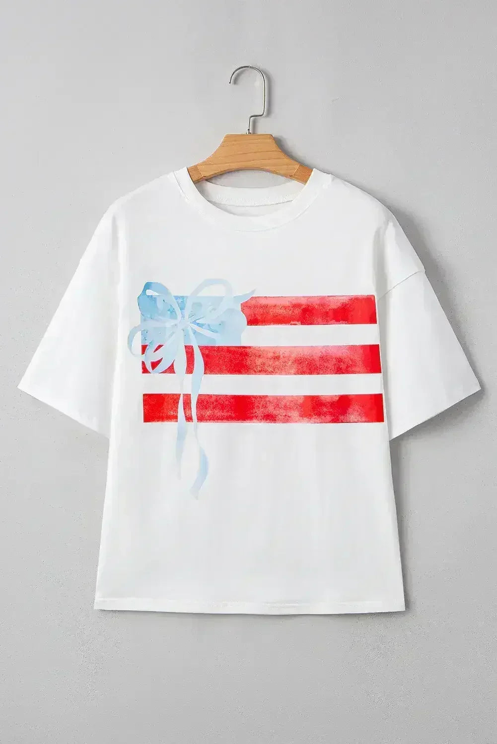 White Flag Bow Graphic Crewneck Tee - Femstylo