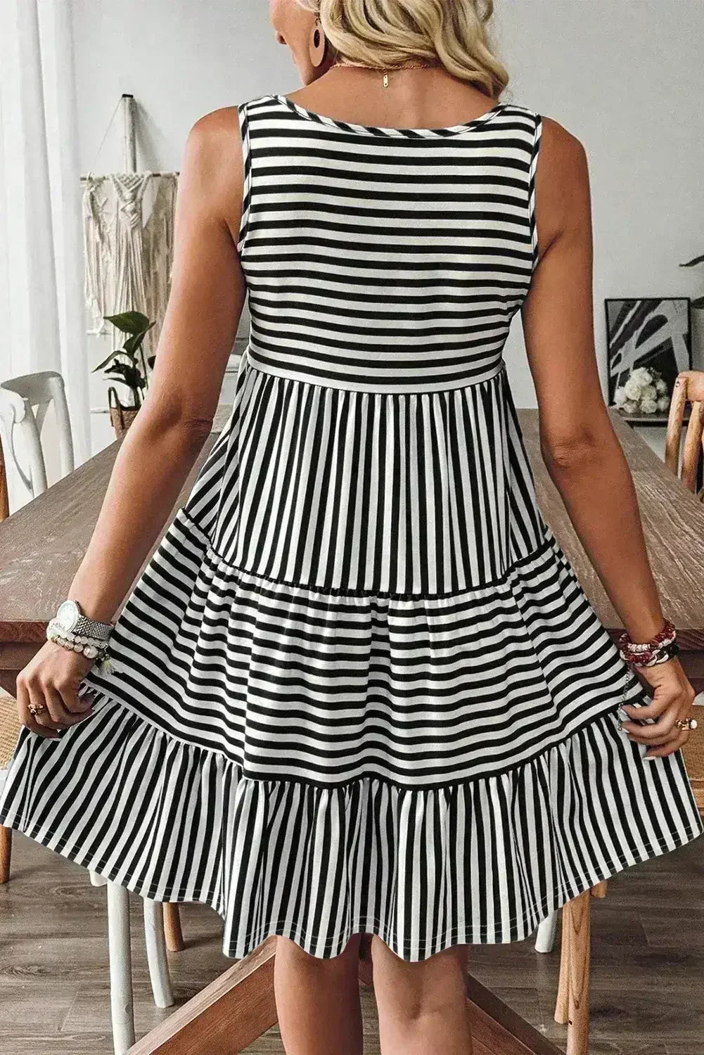 Black Stripe U Neck Sleeveless Loose Fit Mini Dress - Femstylo