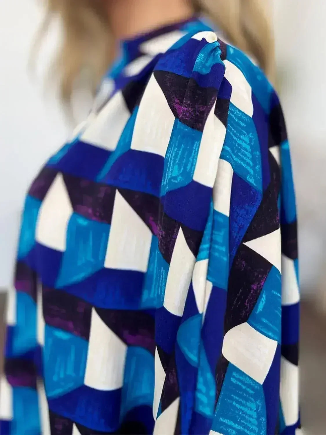 Geometric Notched Sleeve Blouse - Versatile Top | Femstylo - Femstylo