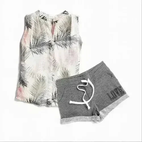 Love Embroidery French Terry Basic Shorts - Femstylo