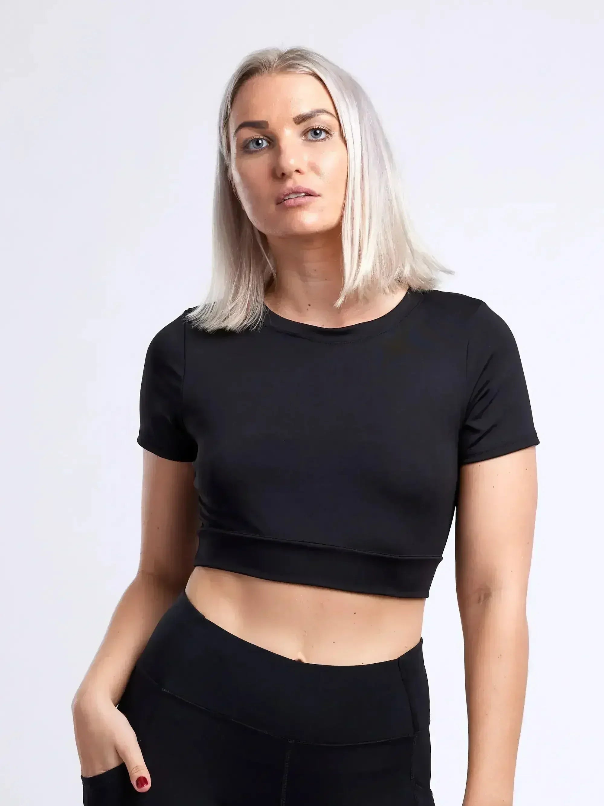 Women's Lightweight Short-Sleeve Crop Top - Workout & Casual - Femstylo