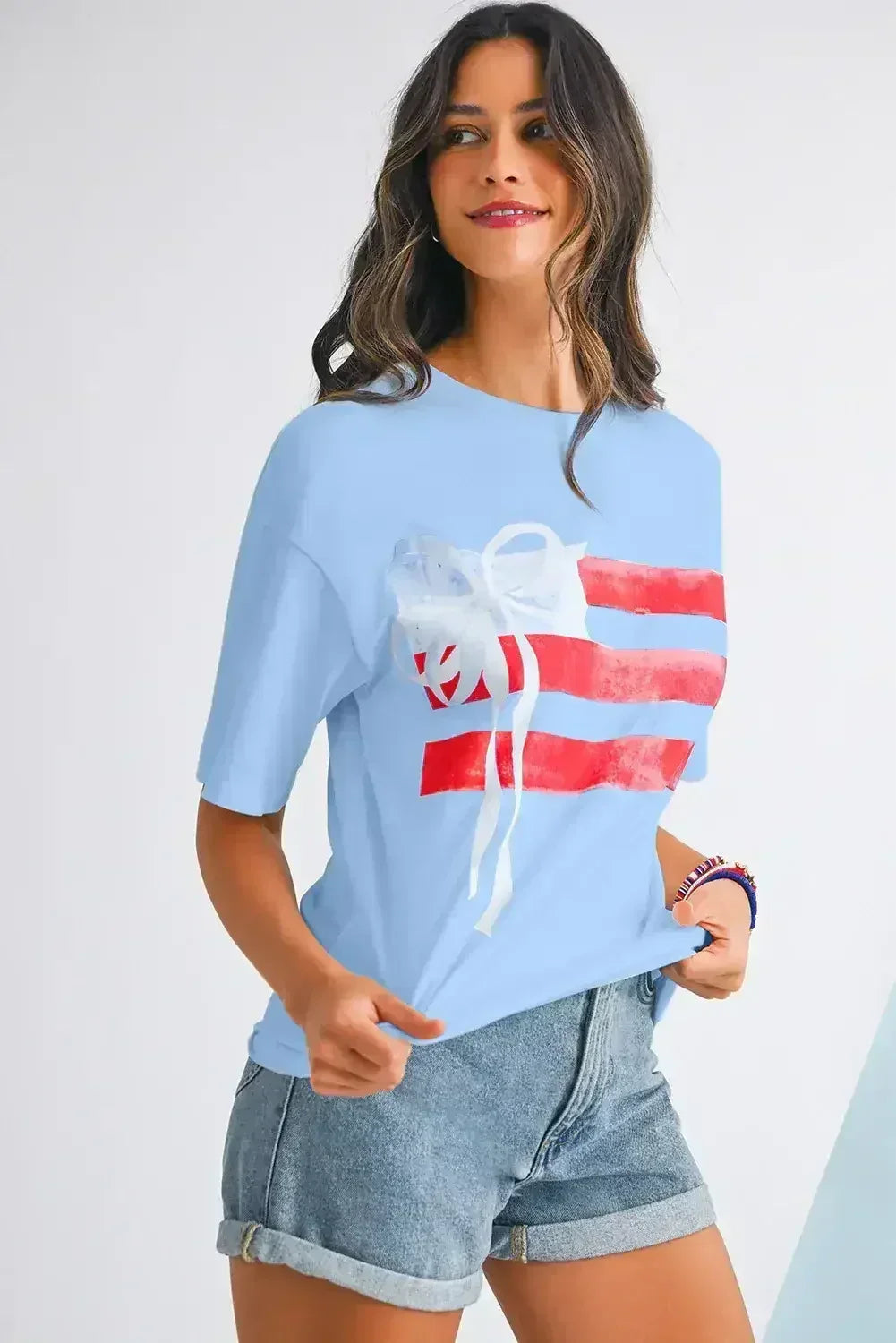 White Flag Bow Graphic Crewneck Tee - Femstylo
