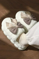 White Contrast Bowknot Applique Plush Winter Slippers - Femstylo