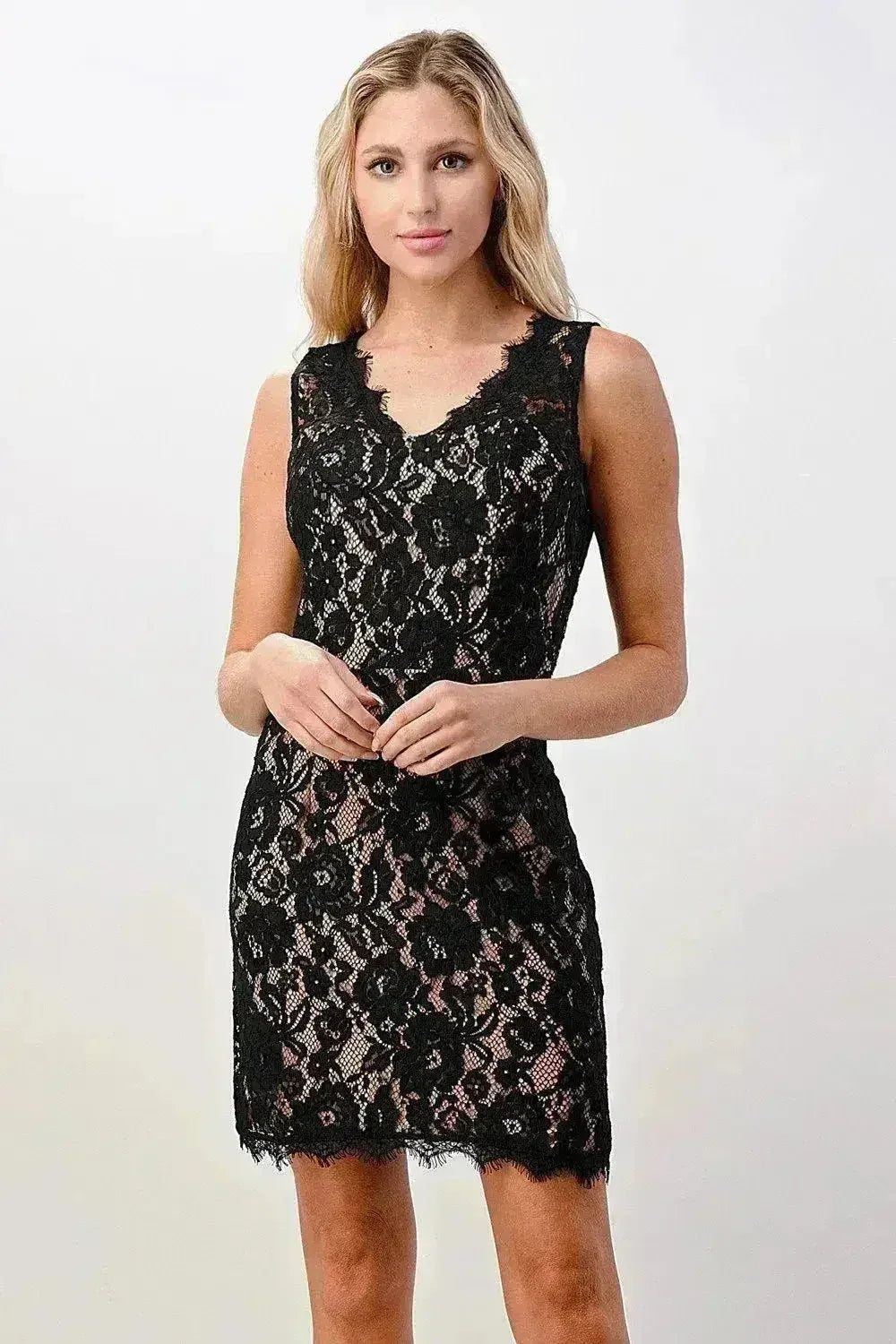 Sleeveless Lace Overlay Dress with Scalloped Edges - Femstylo