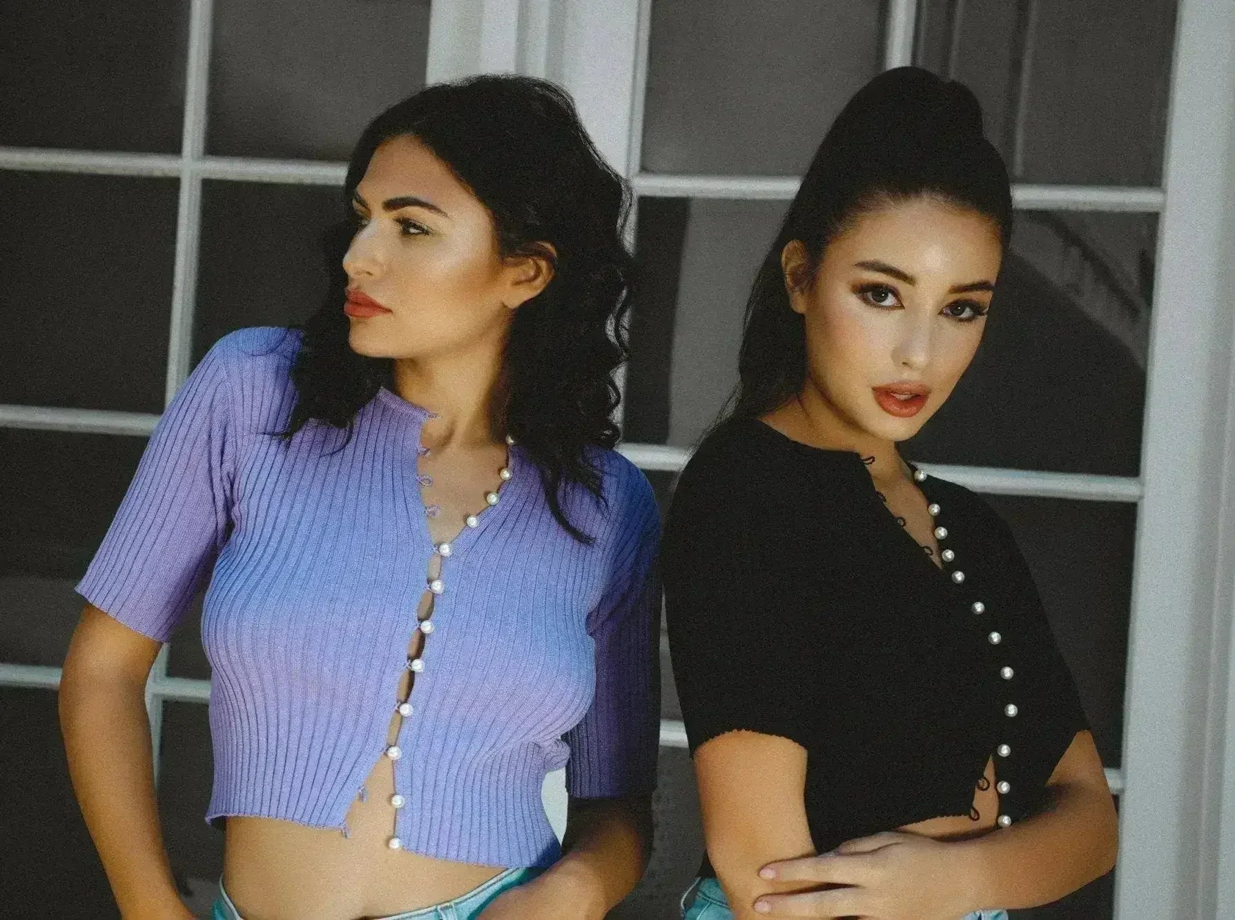 Cute As A Button Down Knit Top - Femstylo