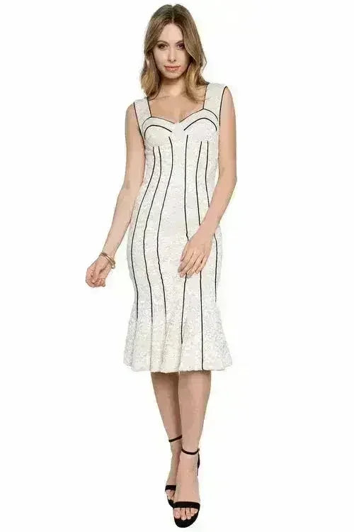 Bella Dress - Bustier lace mermaid dress with black piping detail - Femstylo