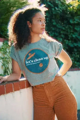 Let's Clean Up Badge Crop Top - Femstylo