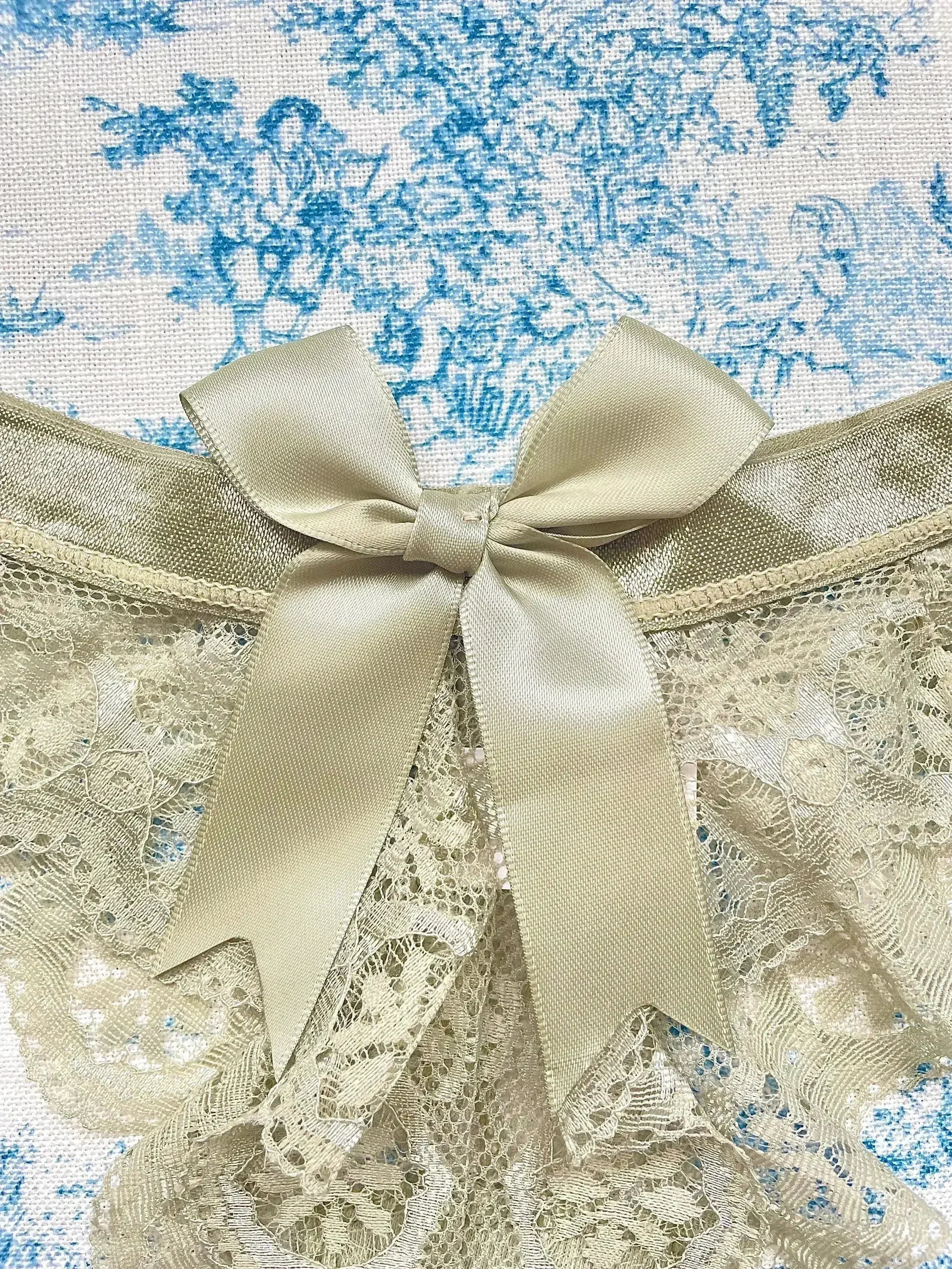 Green Lace Bow Panty - Luxurious Cotton Lingerie | Femstylo - Femstylo