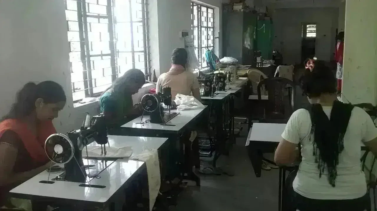 Survivor Karuna Floral Fashion Scarf - Femstylo