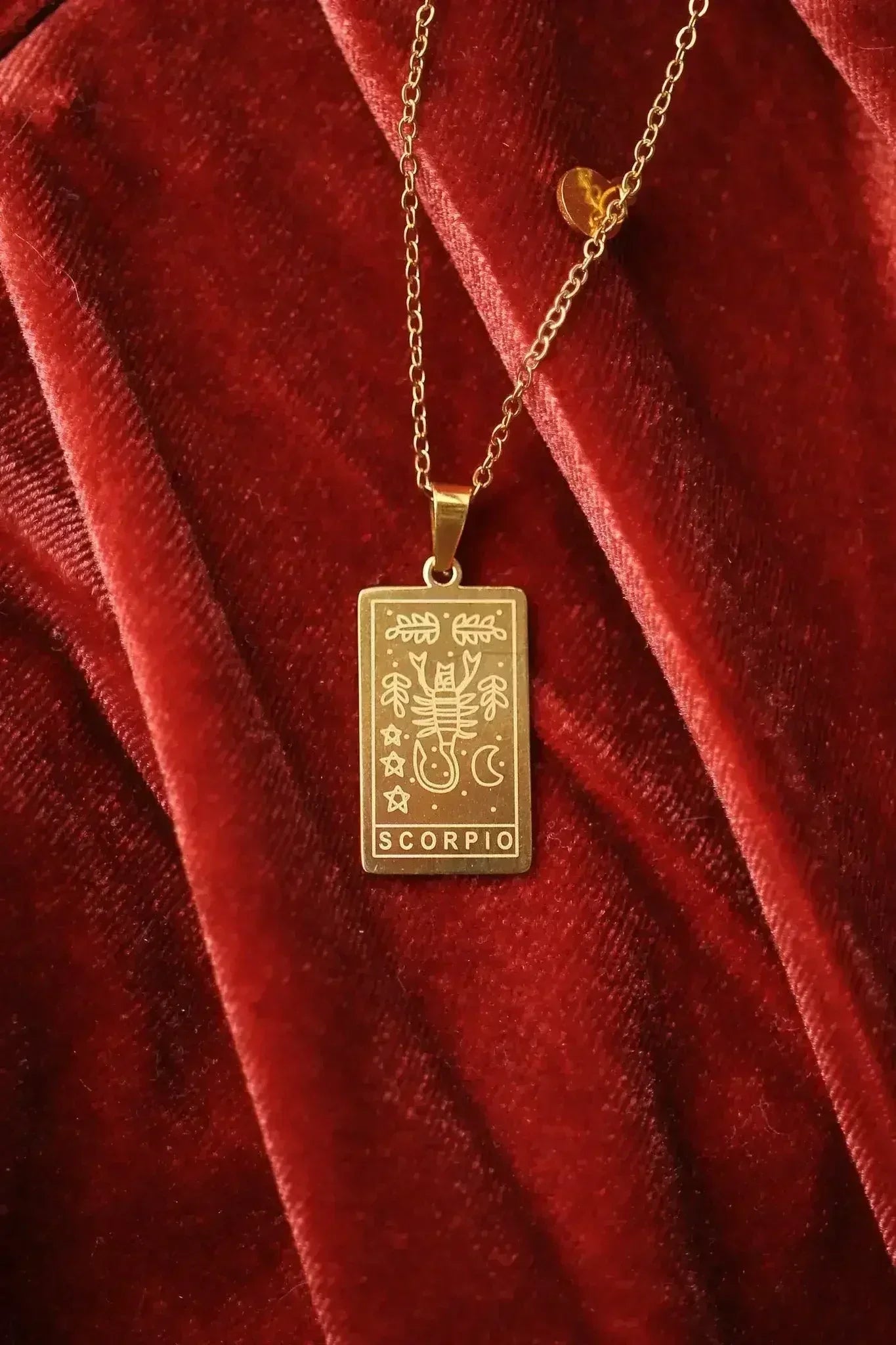 Zodiac Pendant Necklace - Femstylo