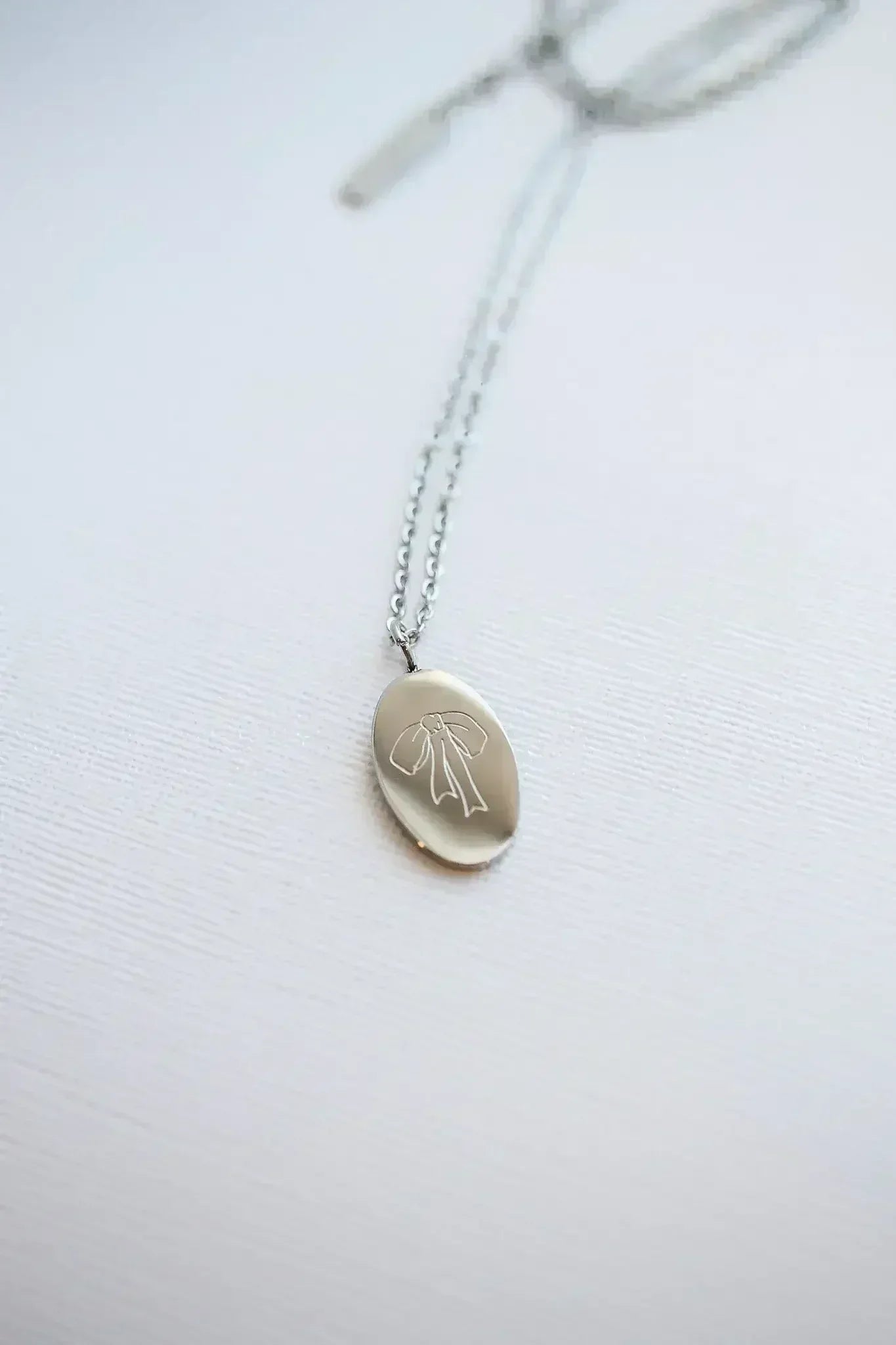 Bow Pendant Necklace - Femstylo