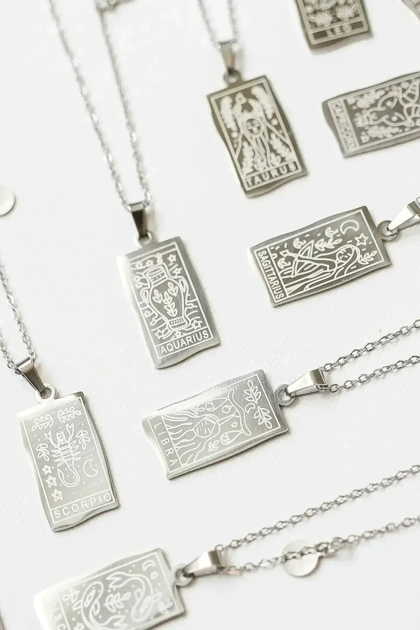 Zodiac Pendant Necklace - Femstylo