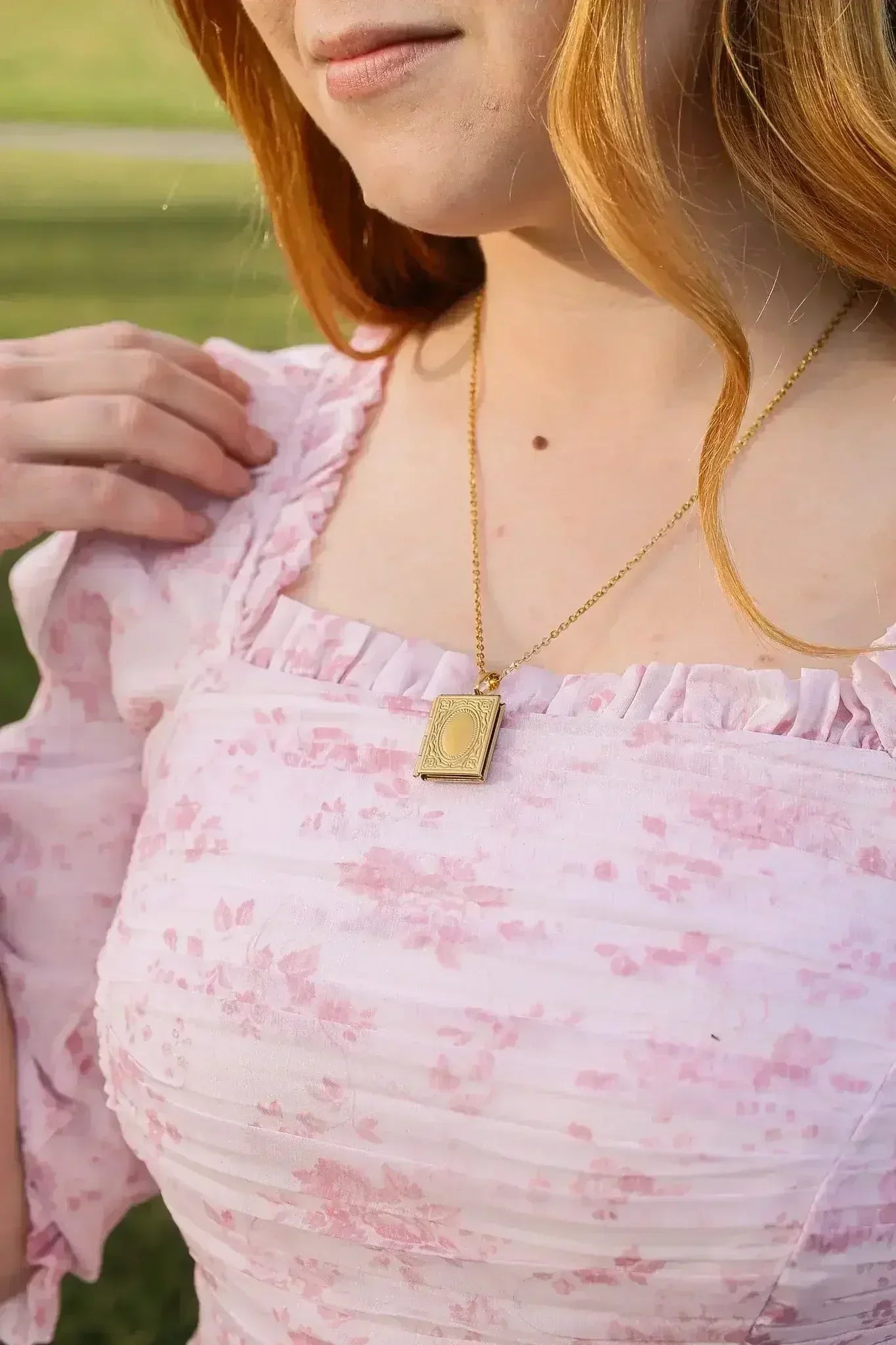 Library Locket - Femstylo