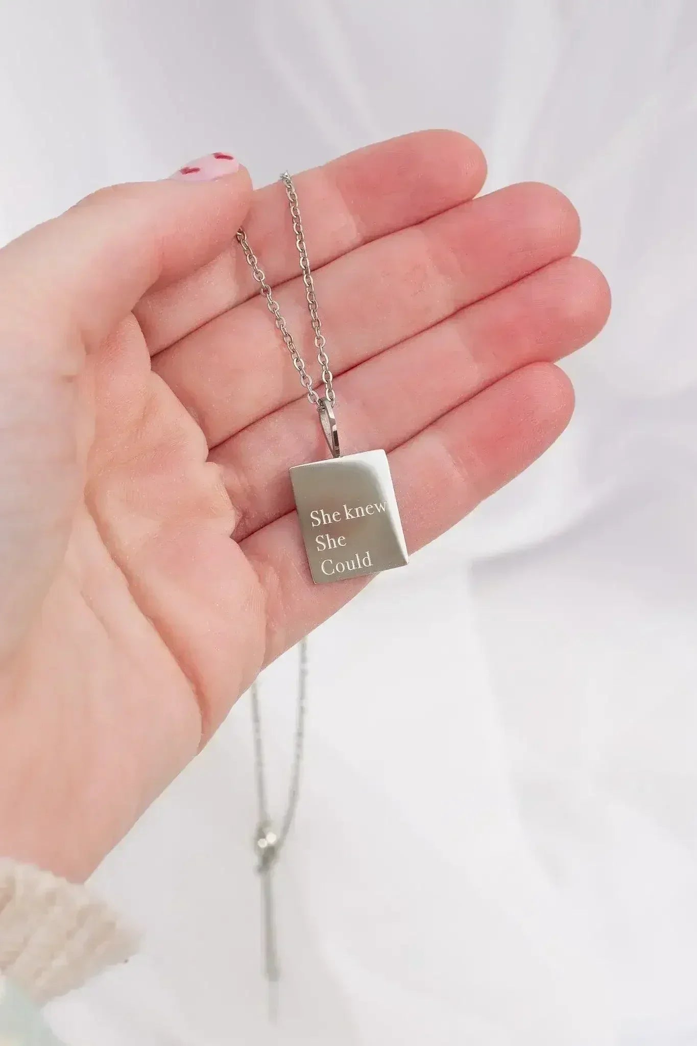 "She Knew She Could" Necklace - Femstylo
