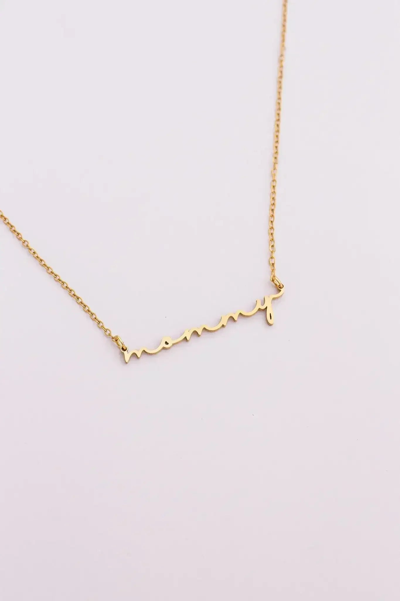 "Mommy" Necklace - Femstylo