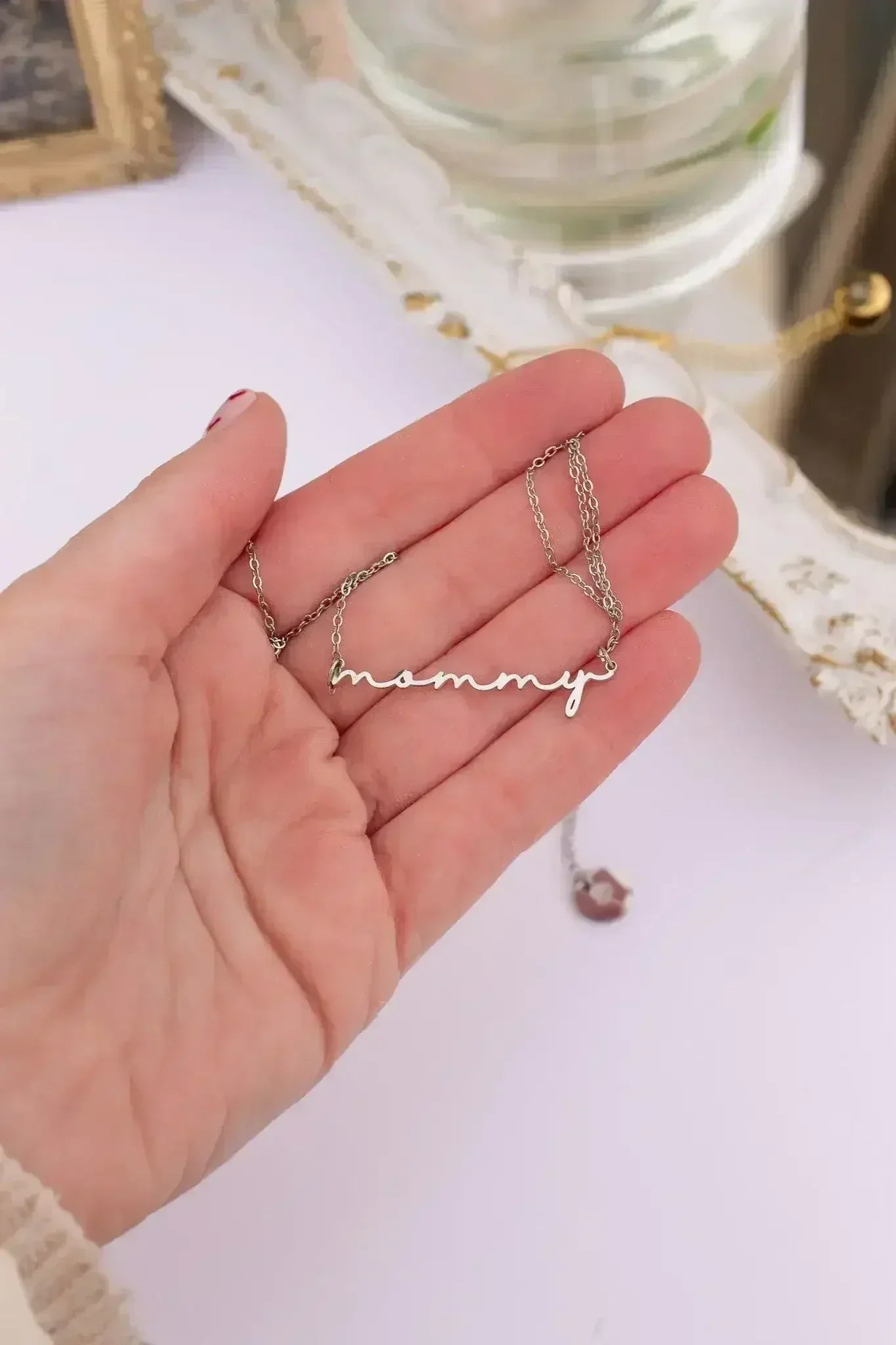 "Mommy" Necklace - Femstylo