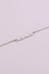 "Mama" Necklace - Femstylo