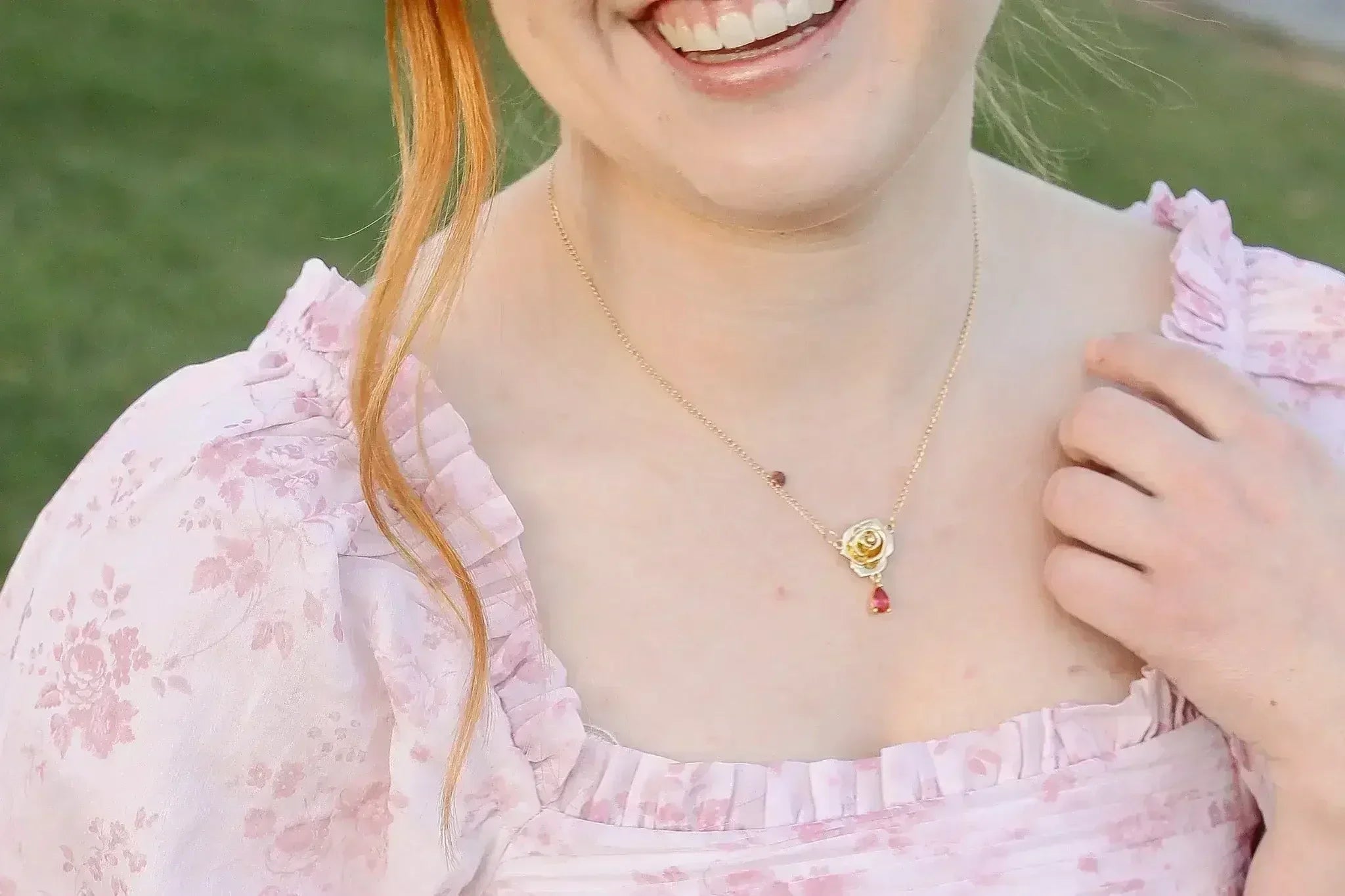 Rosa Necklace in Gold - Femstylo