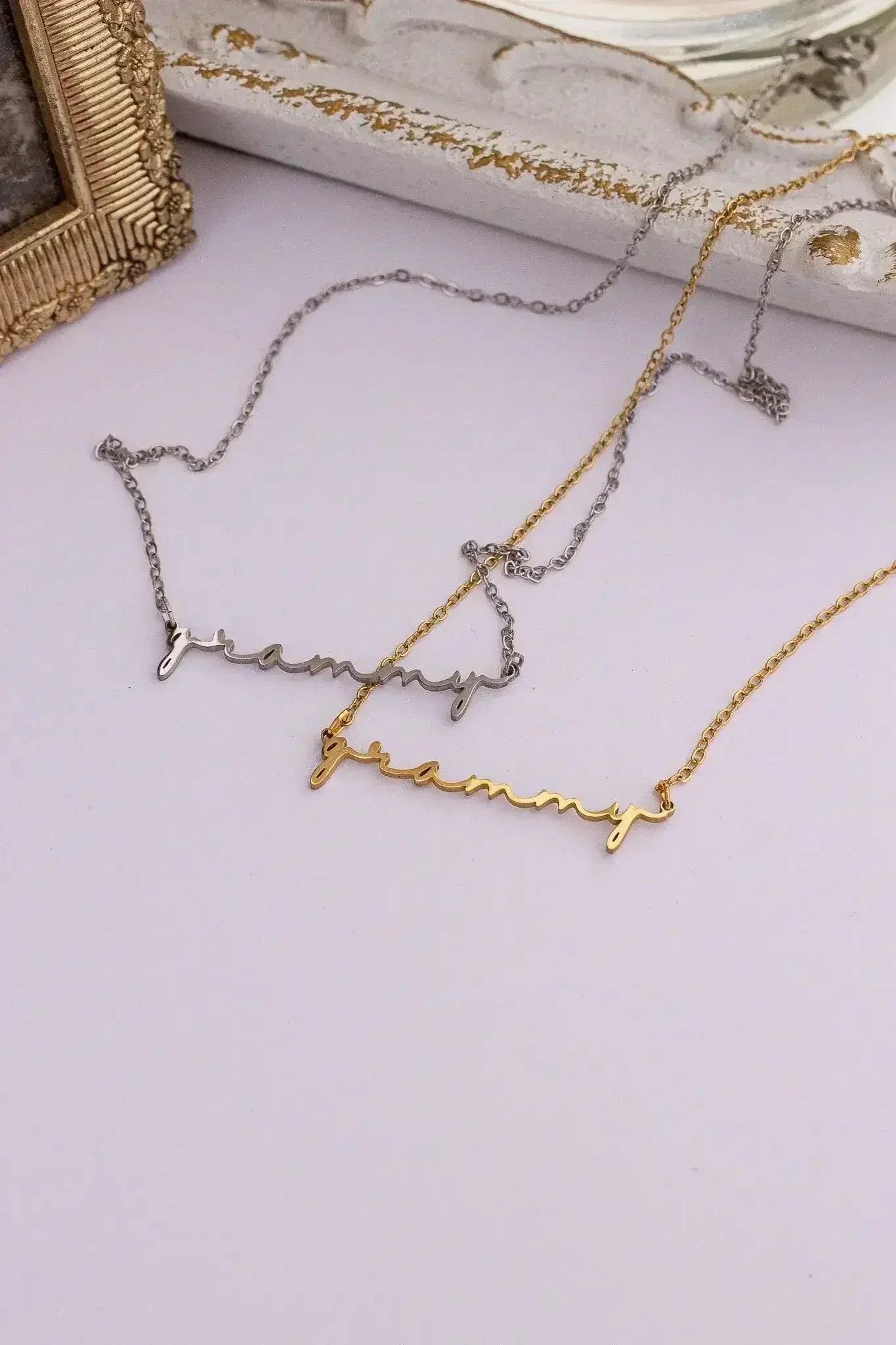 "Grammy" Necklace - Femstylo
