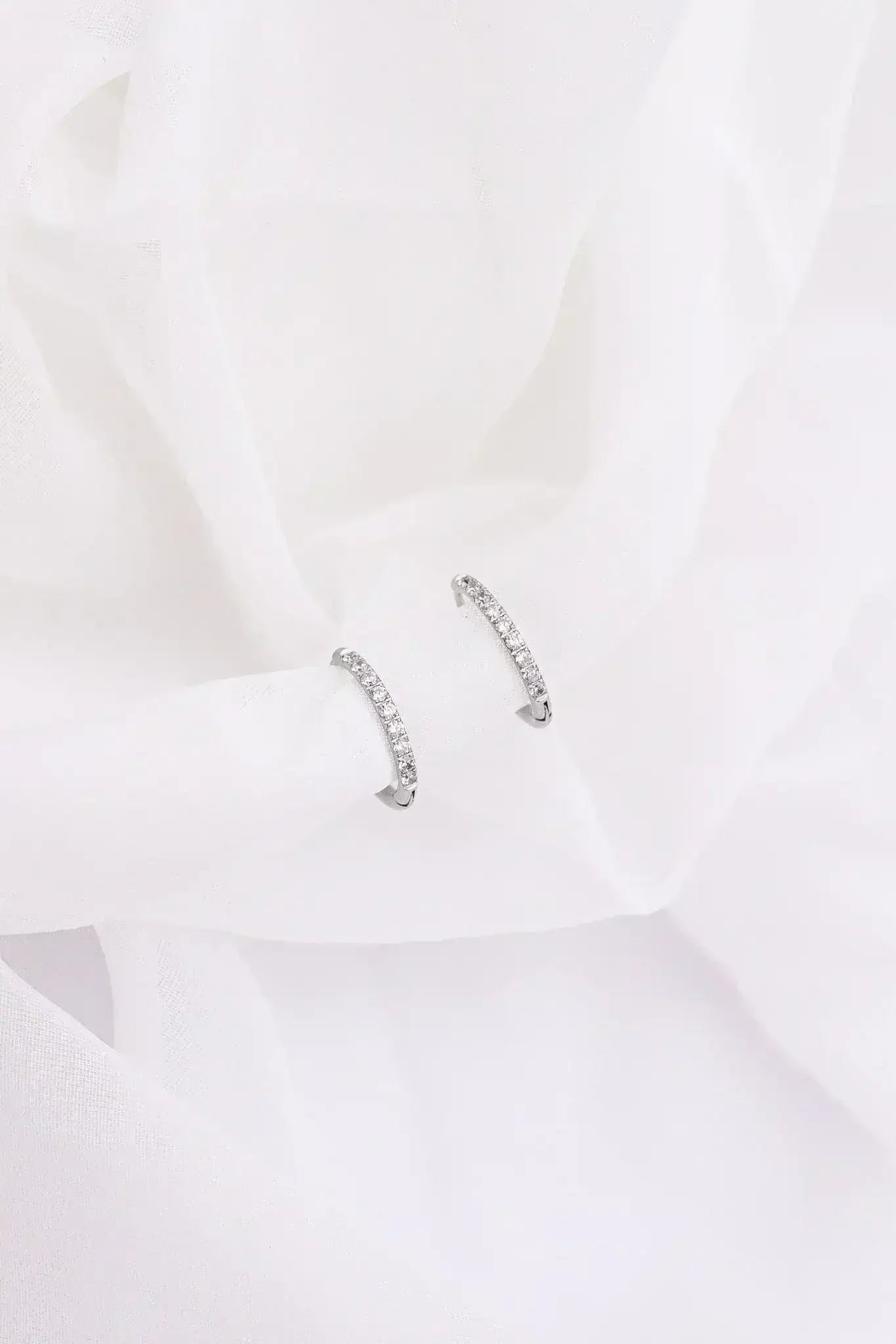 Mini Crystal Hoop - Femstylo