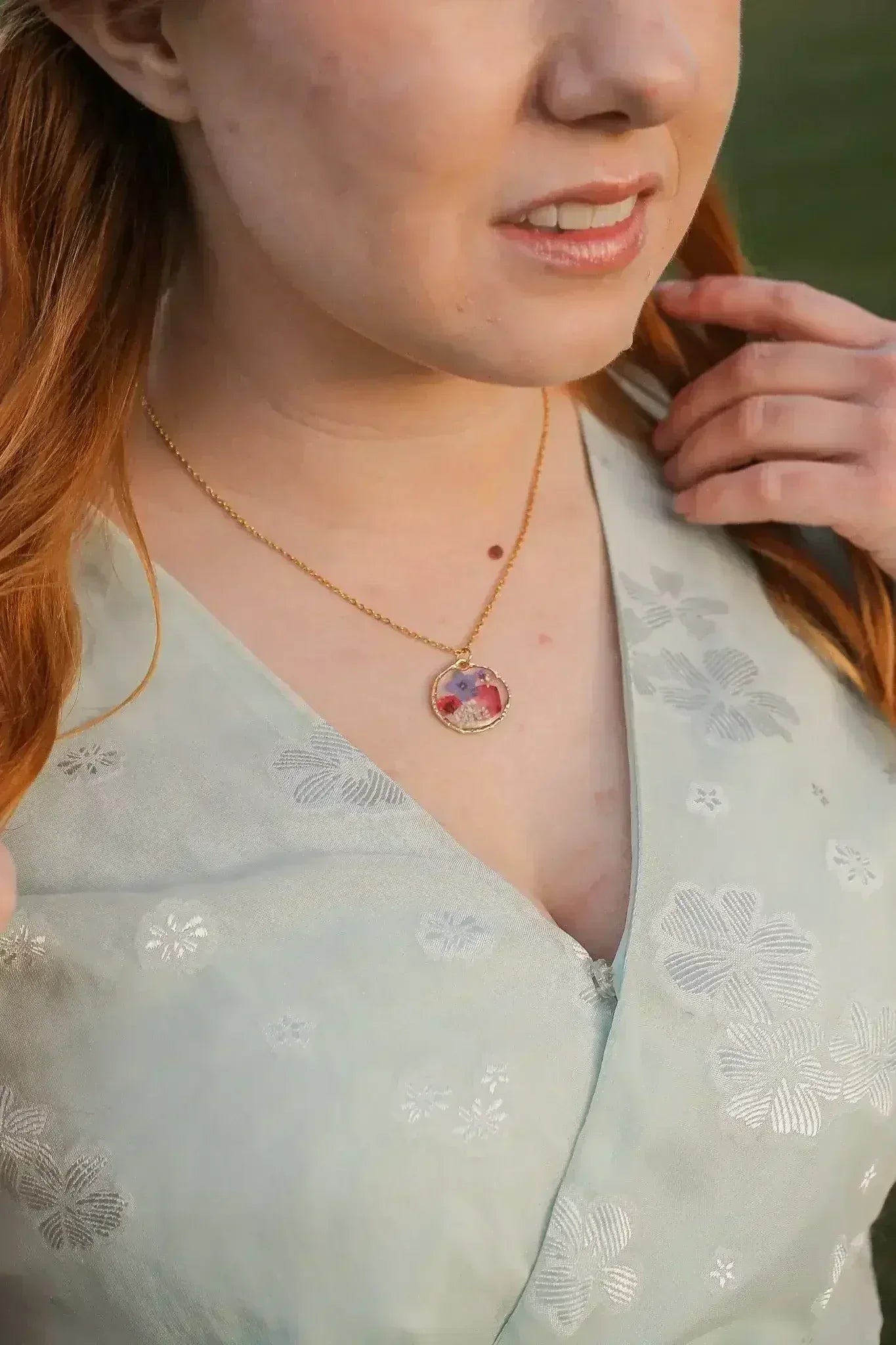 Nyla Pressed Flower Necklace in Multicolor - Femstylo