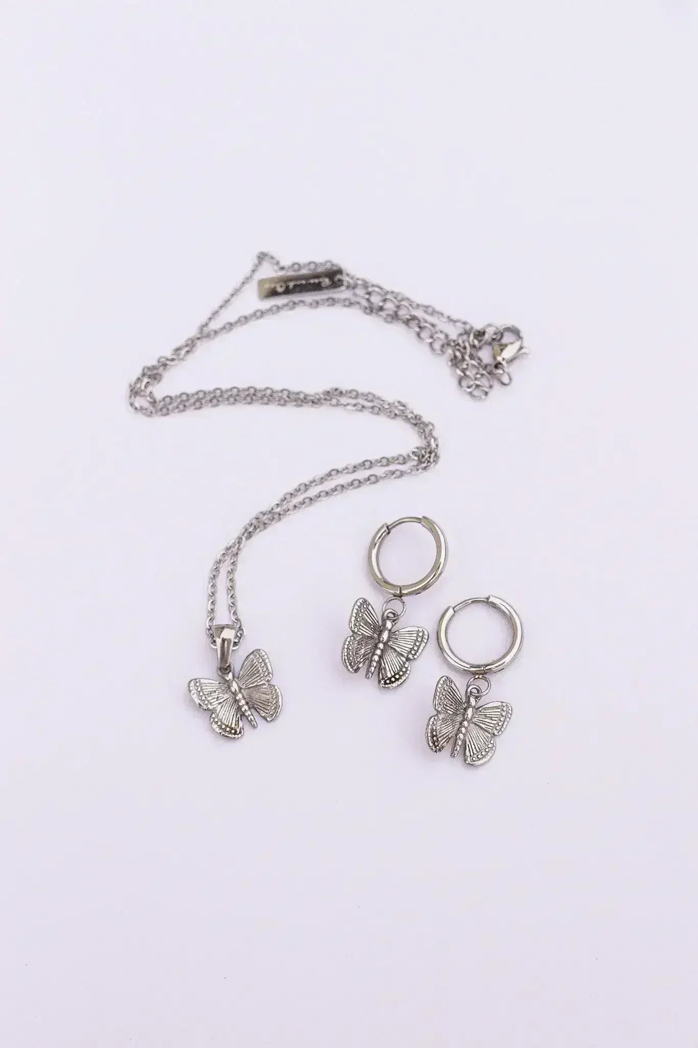 Butterfly Necklace - Femstylo