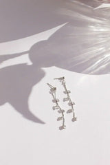 Daphne Dangle - Femstylo