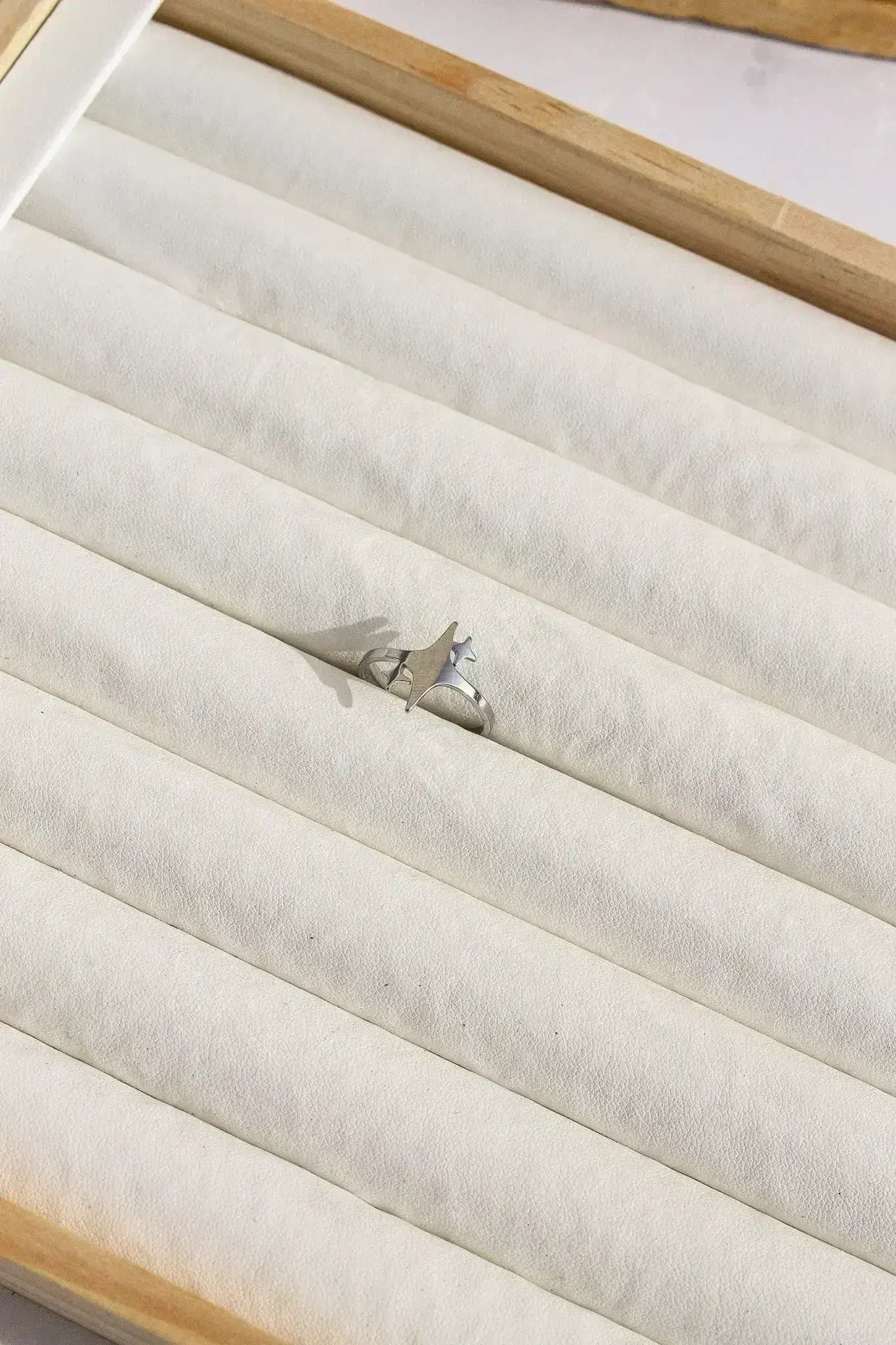 Evangeline Adjustable Ring - Femstylo