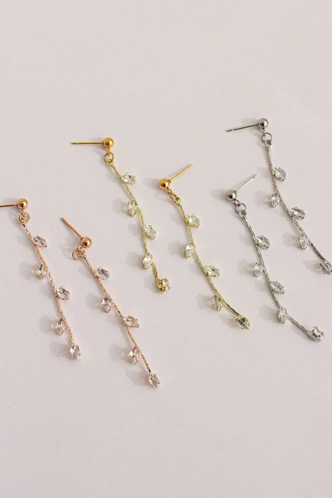 Daphne Dangle - Femstylo