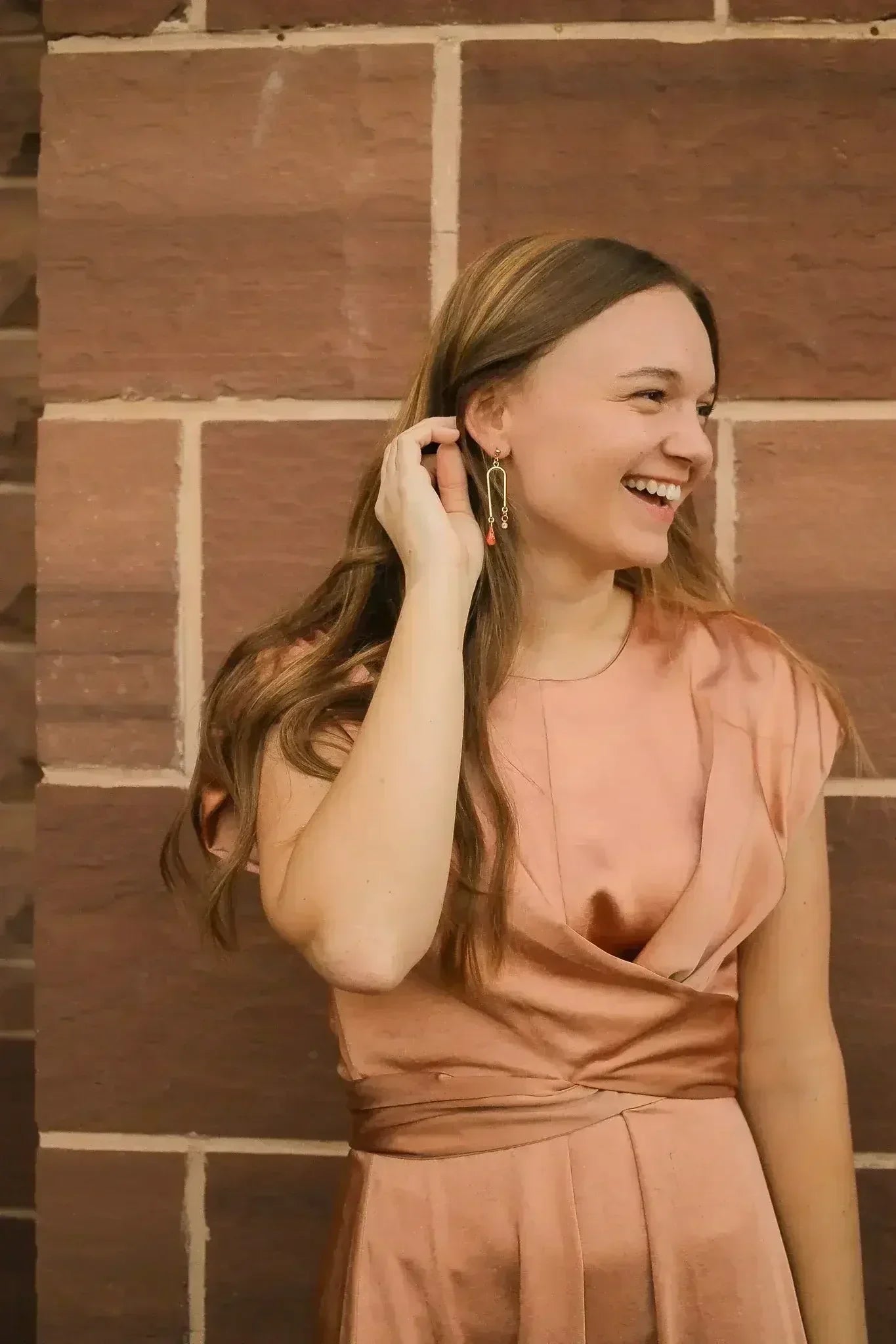 Elyse Dangle in Ruby - Femstylo