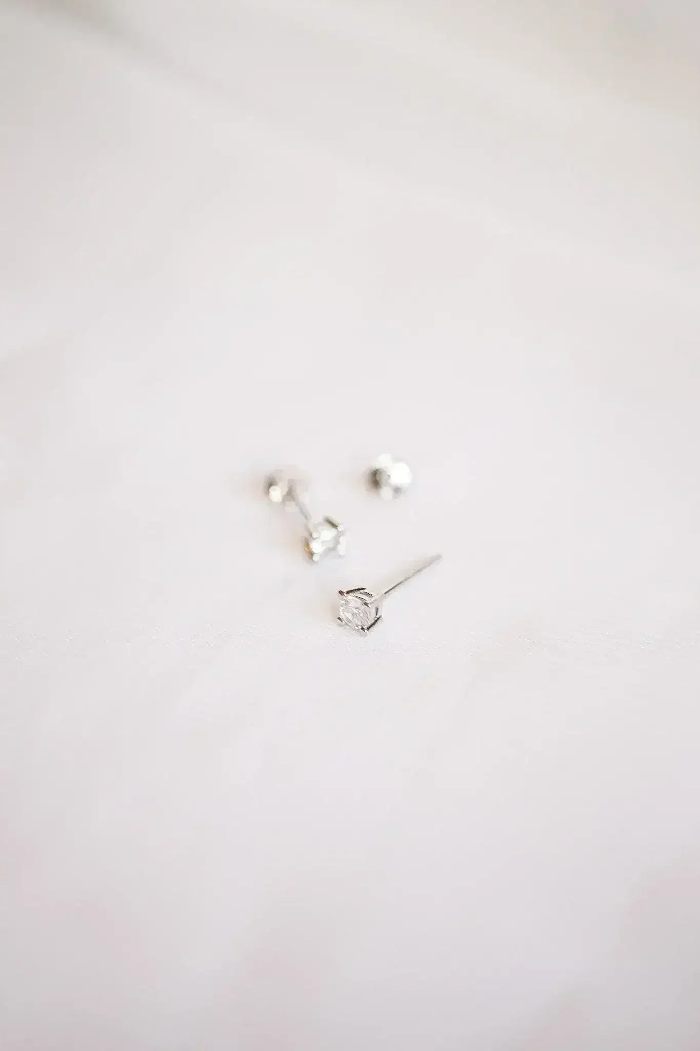 CZ Crystal Stud - Femstylo