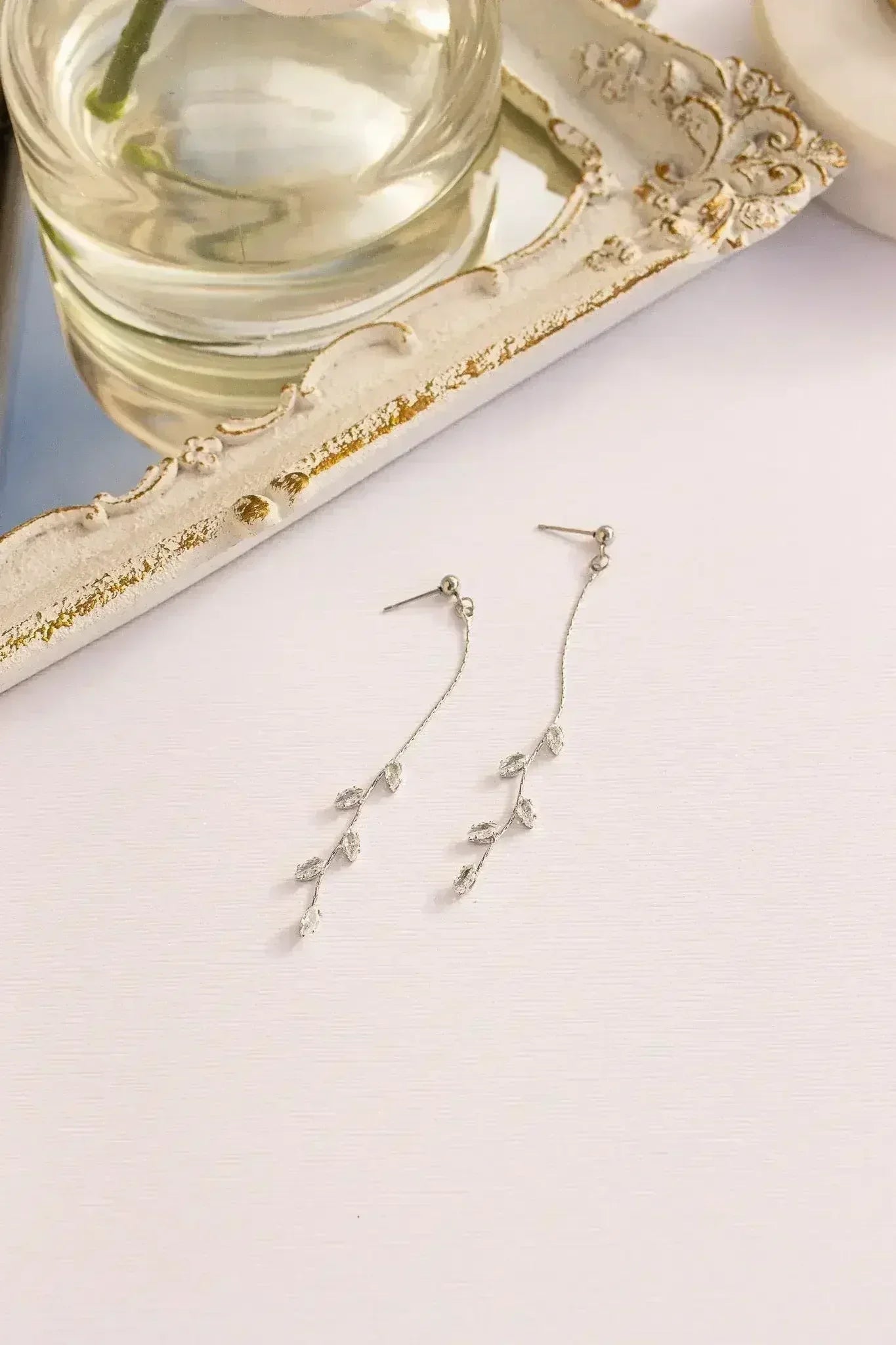 Long Daphne Dangle - Femstylo