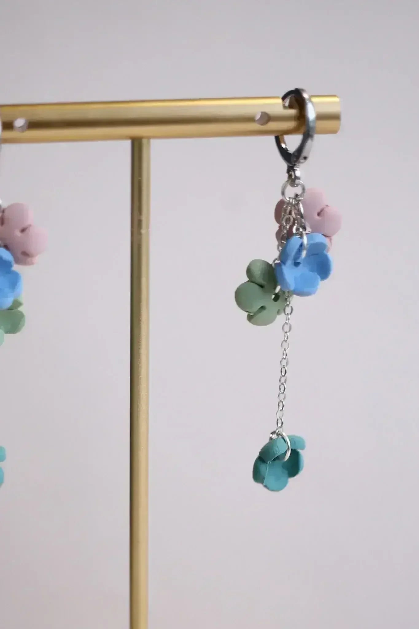 Wisteria Dangle in Spring Hues - Femstylo