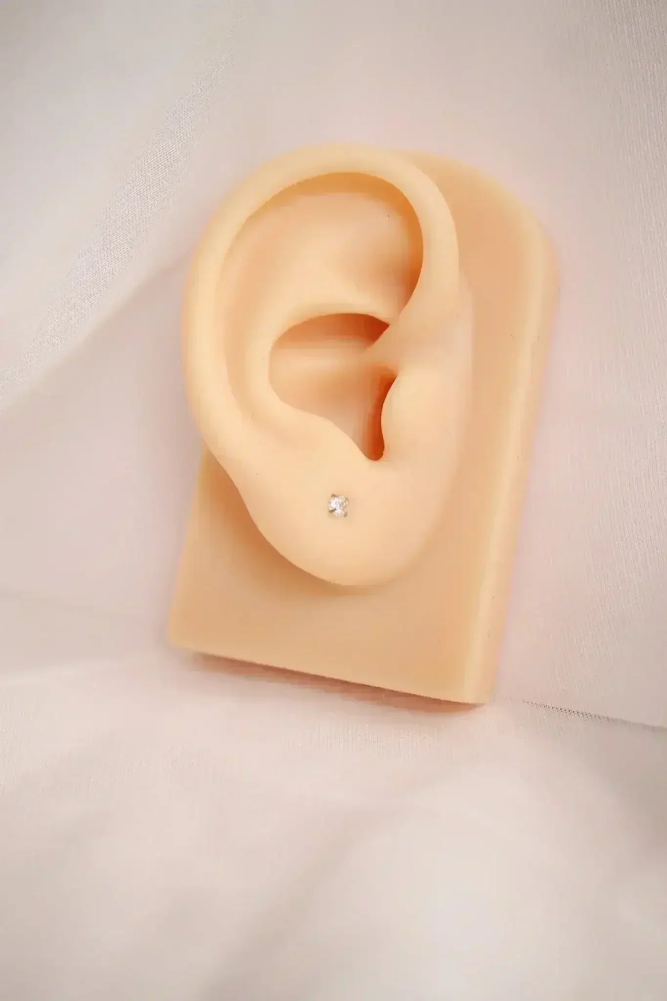 Crystal Flat Back Stud - Femstylo