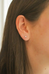 CZ Crystal Stud - Femstylo